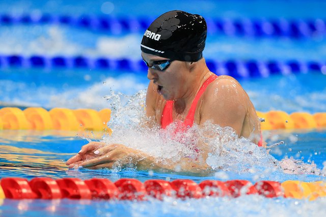 Renshaw smashes British record with breaststroke brilliance | Swimming ...